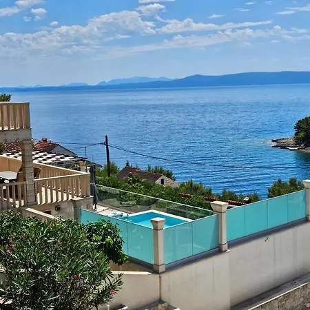 Oasis * Selca (Brac)