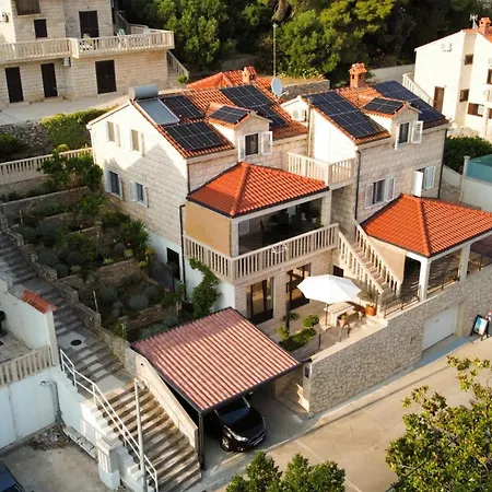 Oasis דירה