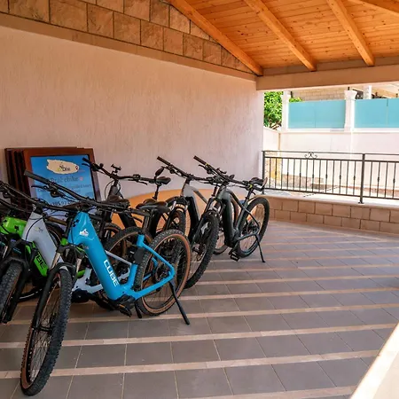 Oasis * Selca (Brac)