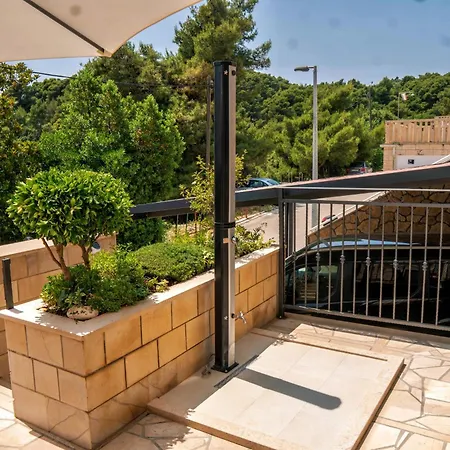 Oasis דירה